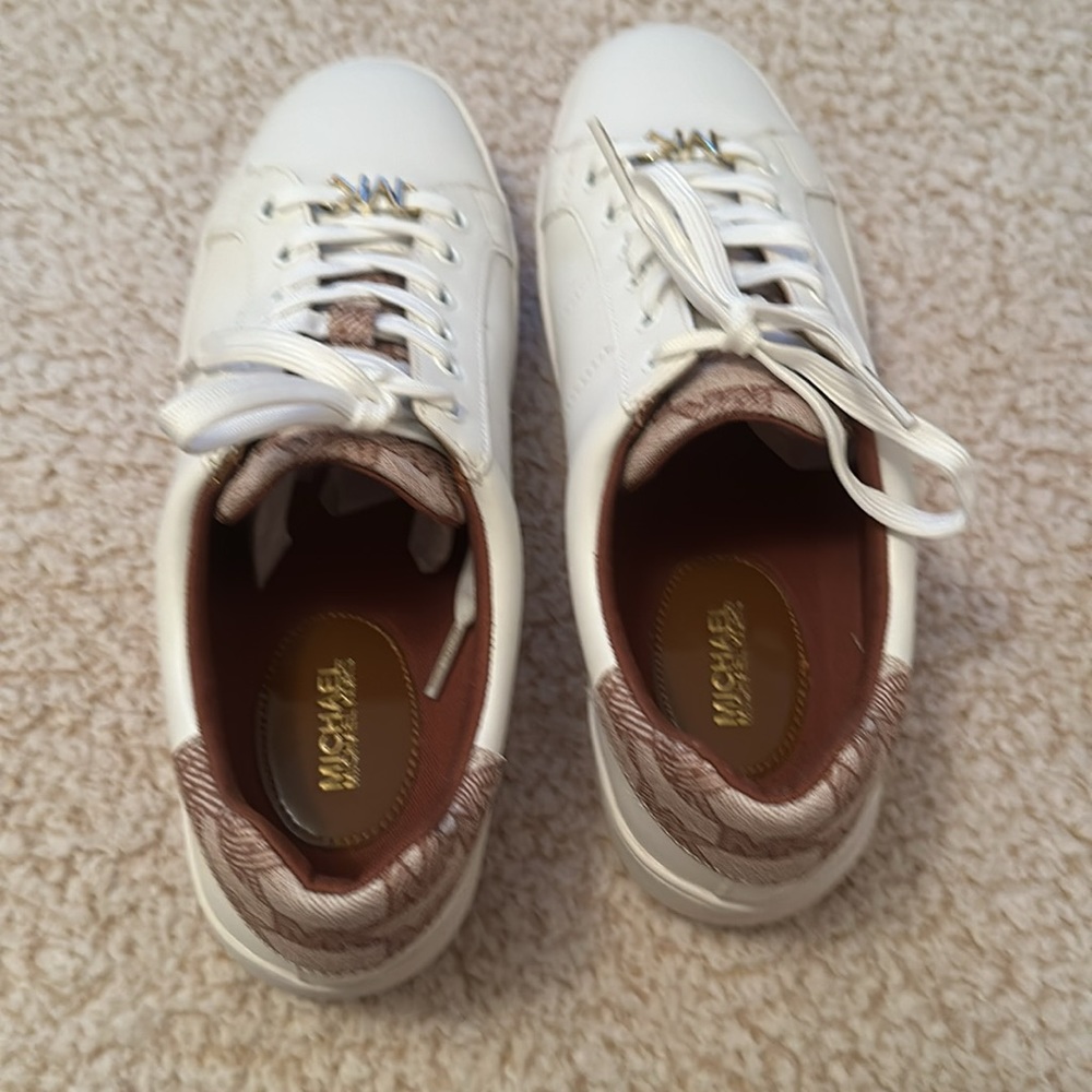 Michael Kors Sneakers - Picture 3 of 4
